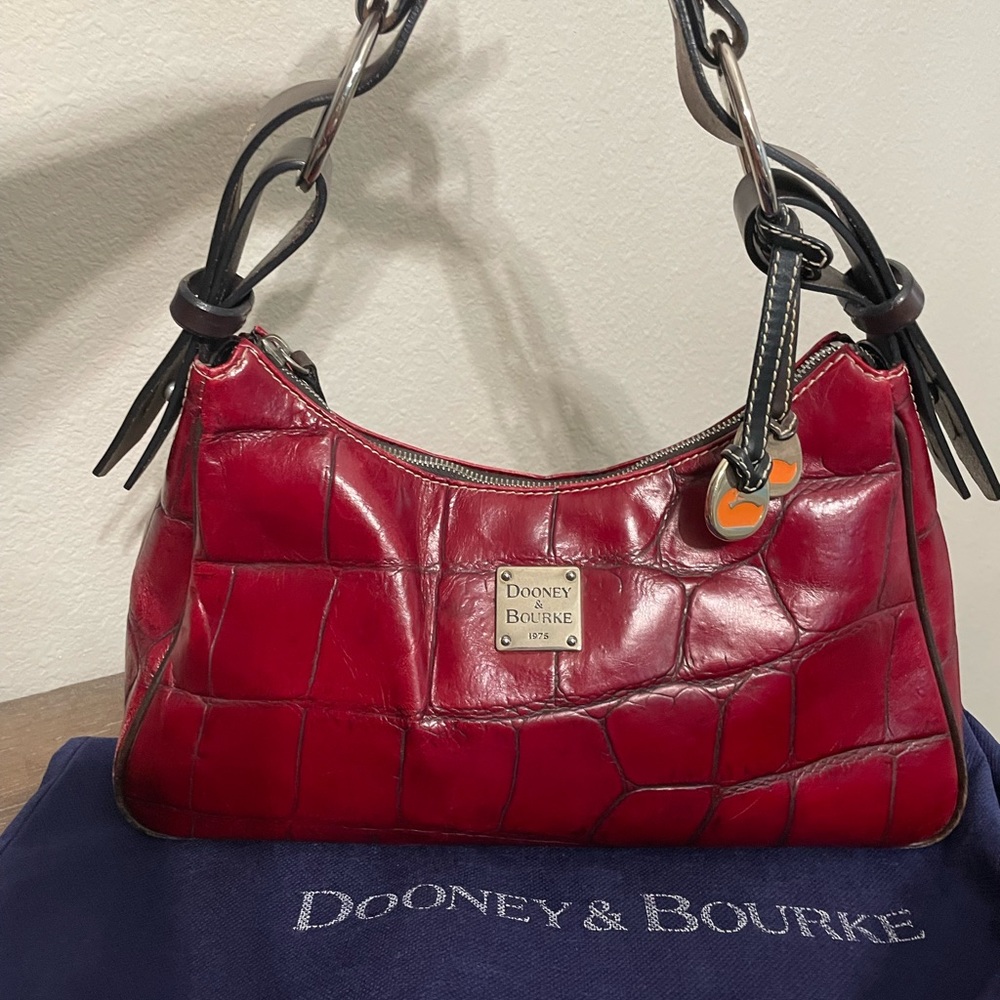 Like new Dooney & Bourke large hobo purse.